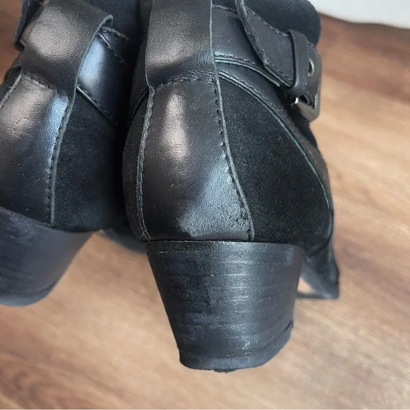 Aquatalia Black Suede Waterproof Farin Ankle Booties Boots Women Size 9 Italy - Picture 6 of 16